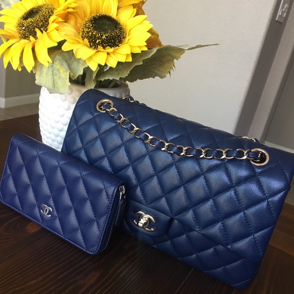 Chanel Cavier 17b medium flap - Picture 12 of 13